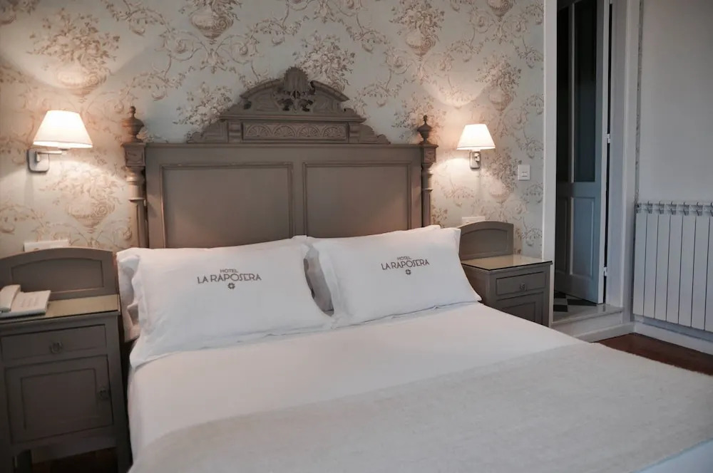 Hotel Rural La Raposera