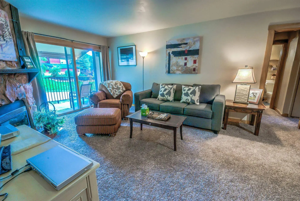 Ski-In/Ski-Out Condo with Shared Hot Tubs, Saunas, Patio, Shuttle to Ski Resort