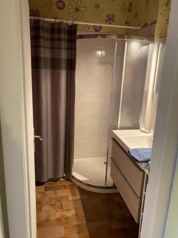 Vaste appartement douillet au cœur de la ville du cristal