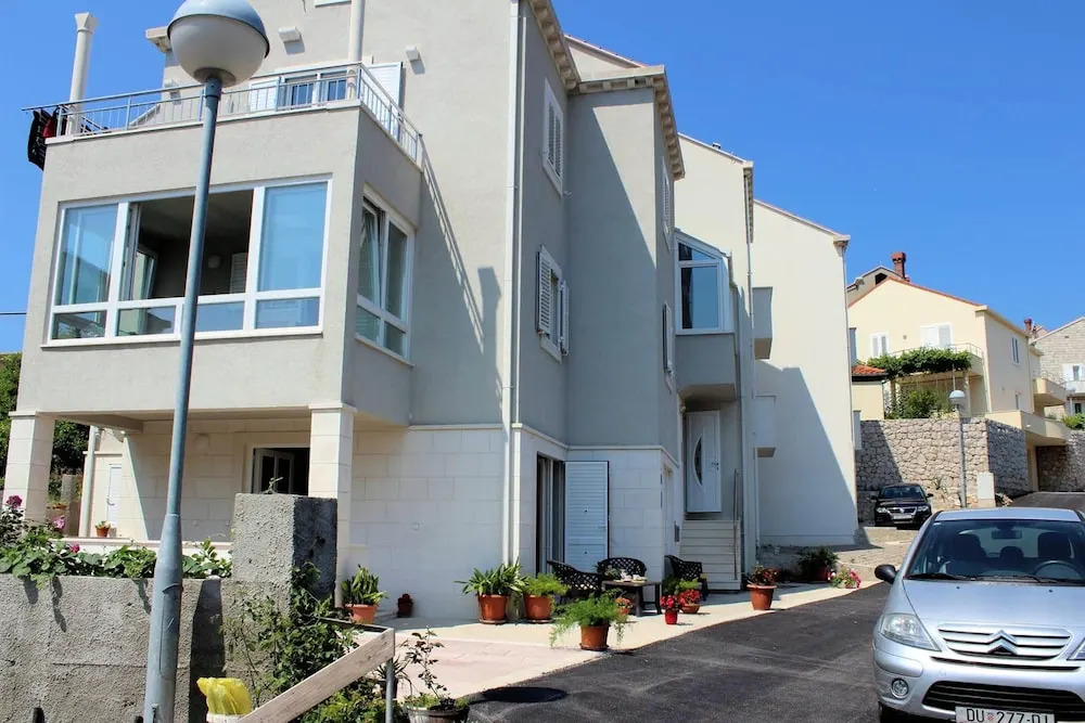 Apartment With one Bedroom in Dubrovnik, With Furnished Terrace and Wifi - Near the Beach