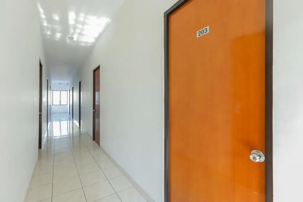 SUPER OYO 866 Idola Residence