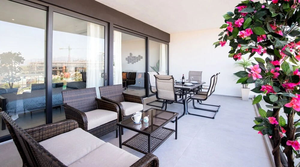 Condo Aria Ocean 411 by Kivoya