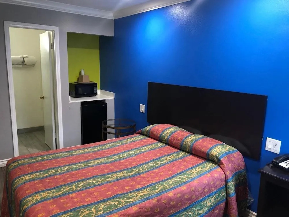 Deano's Motel