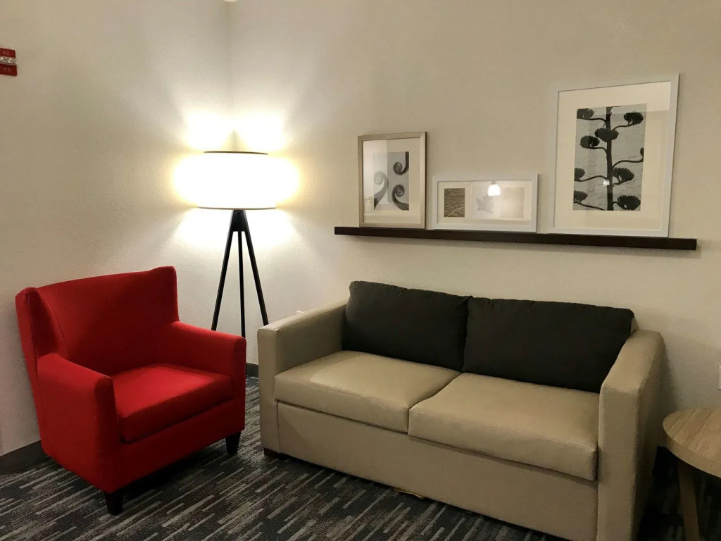 Country Inn & Suites by Radisson, Queensbury - Lake George , NY