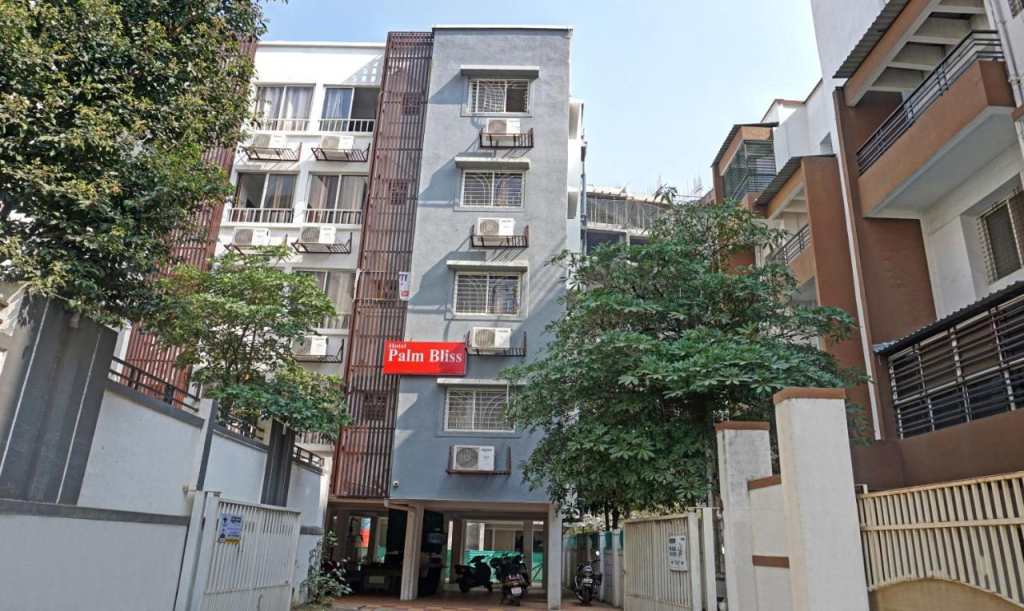 Itsy Hotels AY Plus Hotels