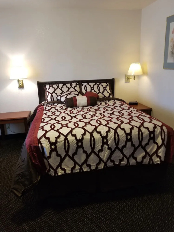 Valley Inn - Lebanon Oregon