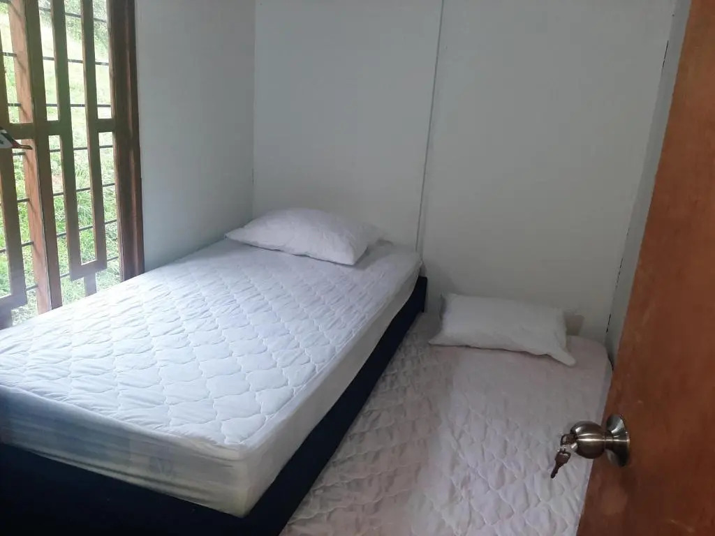 Casita familiar de campo condina