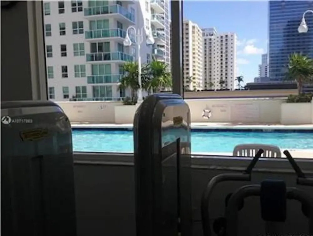 Beautiful Miami 1200 Brickell 2 Bedroom 2 Bathroom Apartment in the Sky Sleeps 4