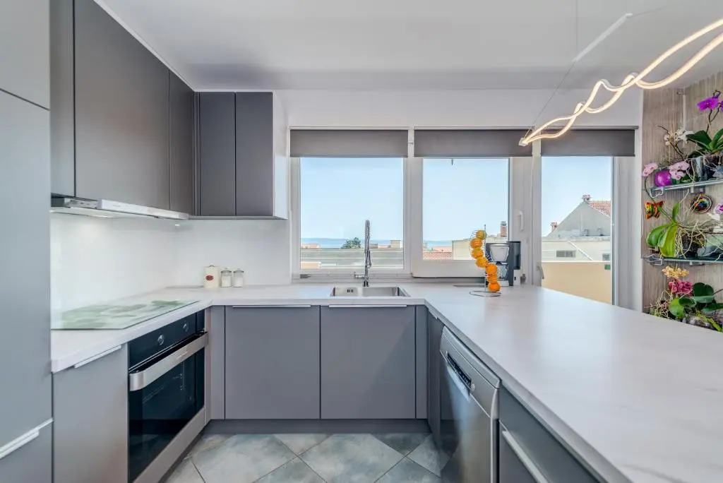 SUMMER ORCHID - Spacious Duplex By The Beach & PS5