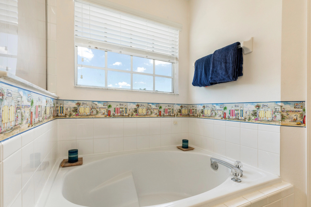 4 bed The Sanctuary, West Haven, Davenport, US