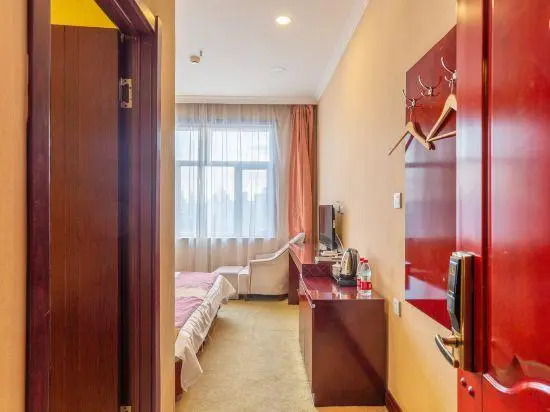 Changfeng Hotel