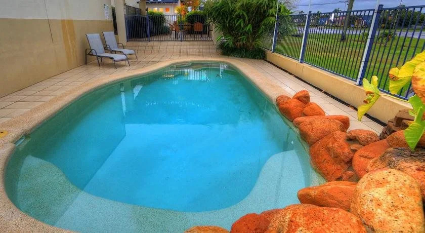 Tropixx Motel
