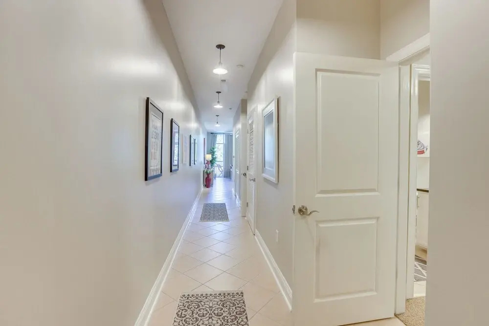 Tuscaloosa Condo: Steps to Bryant-denny Stadium!