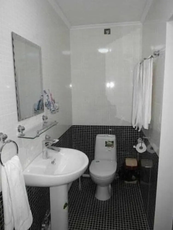 Kuze Hotel