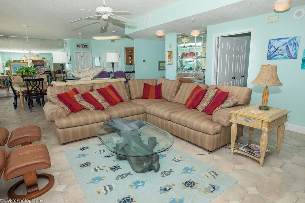 Oceania 307 3 Bedroom Condo by RedAwning