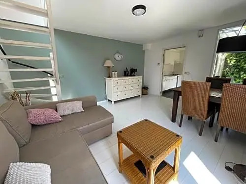 Zomerhuis B&B Noordwijk aan Zee 150m van strand Your Own Private Bubble