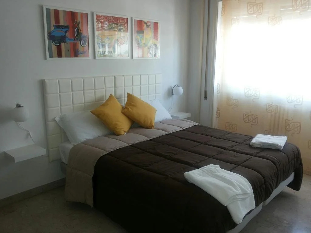 Your Rhome B&B