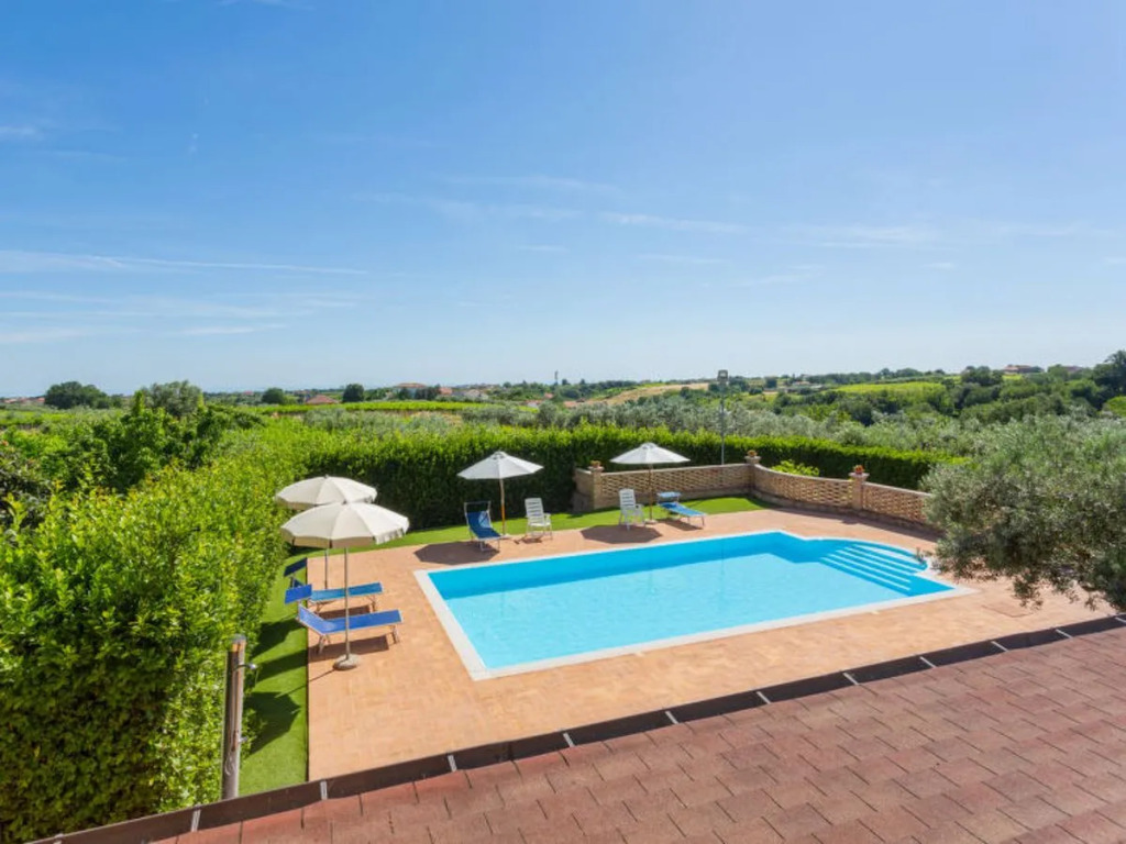 Borgo Agrituristico Il Pino (ONA200)
