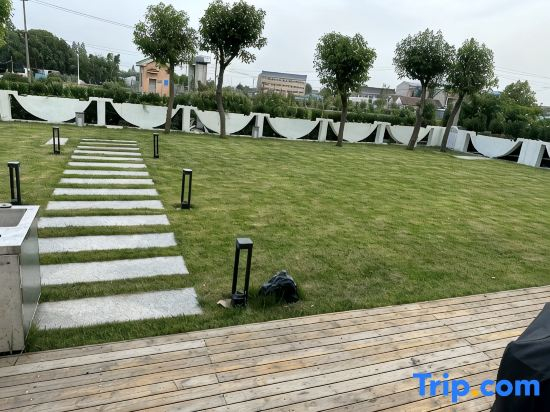 Xingtian Homestay (Langping Highway)