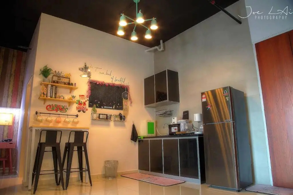 Setia Tri-Suite