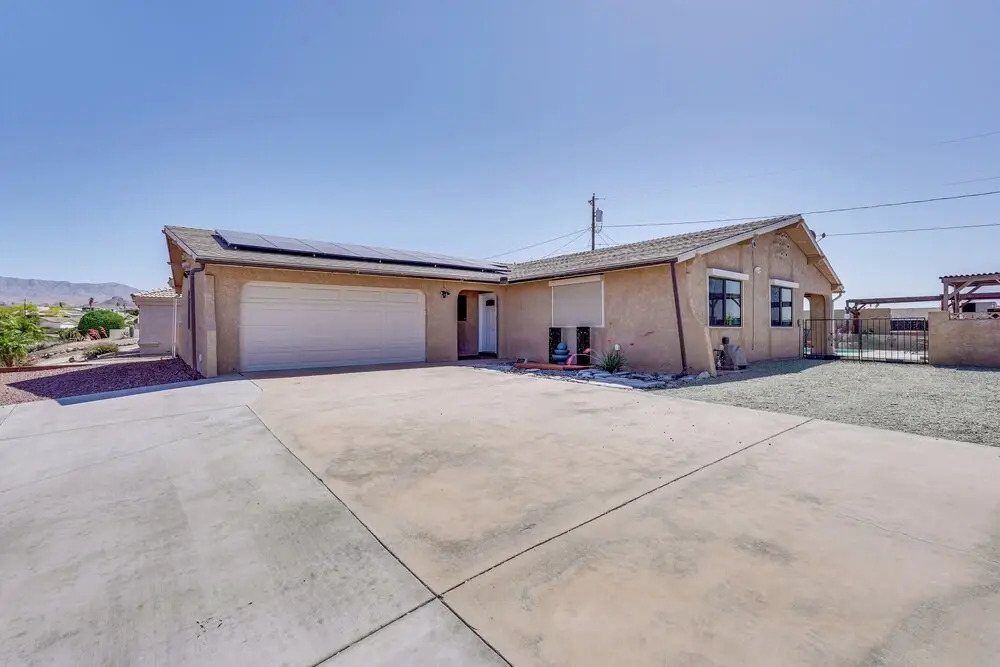 Lake Havasu Vacation Rental 5 Mi to London Bridge!