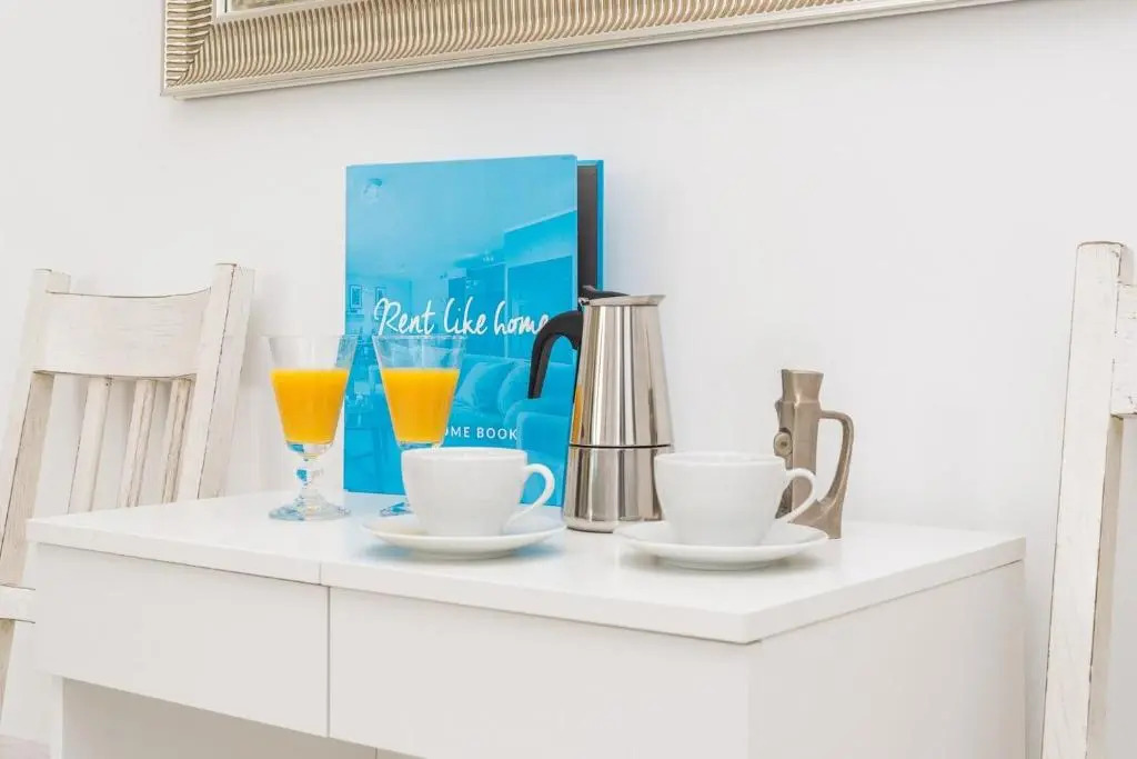 Rent like home - Plac Inwalidów 10