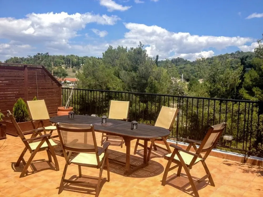 Classical apartment near Acropolis with roof garden