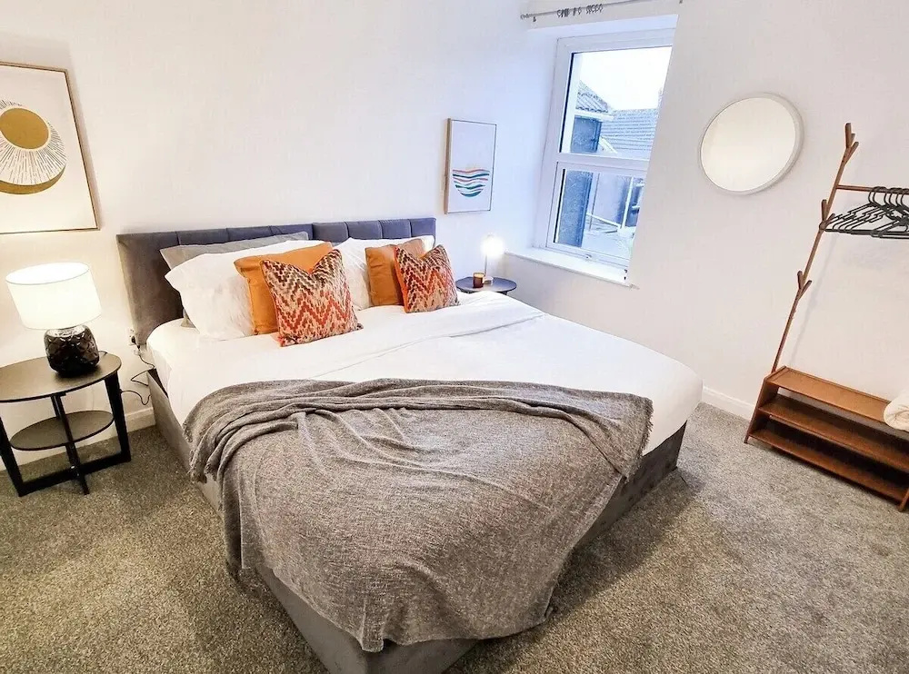 Spacious 3 Bed Home in the Heart of Swansea
