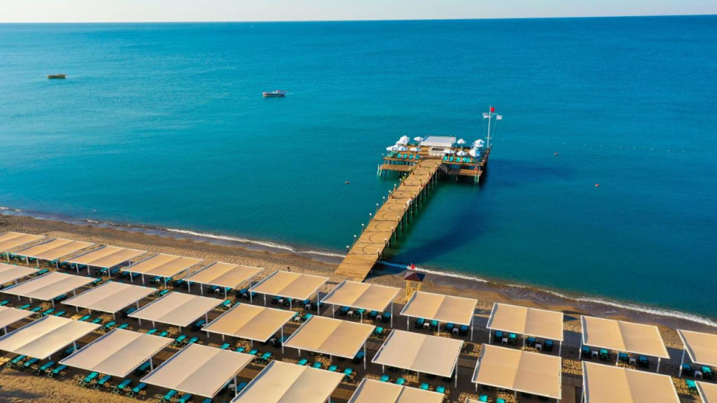 Crystal Centro Pearl Collection - Ultimate All Inclusive