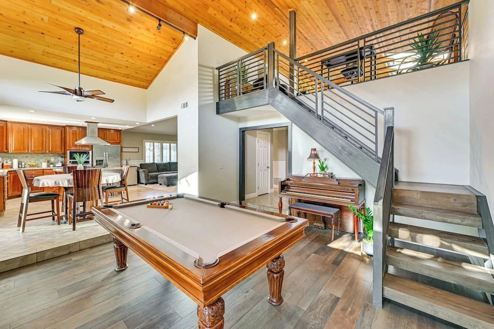 Walk to Lagoon! Luxe Coastal Escape w/ Pool Table