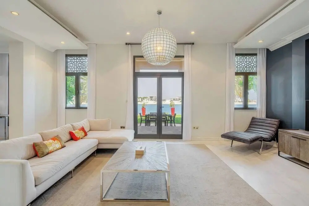 Private Palm Villa - Mint Stay