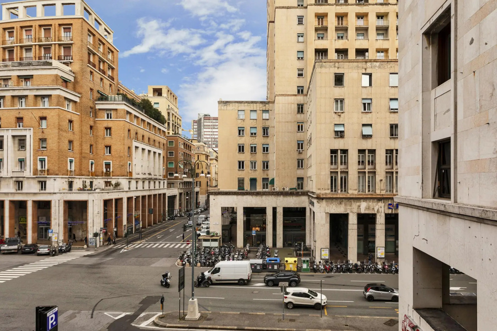 Dante 9 in Genova with 1 bedrooms and 1 bathrooms