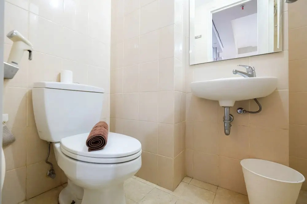 2 Bedrooms at Gading Greenhill Apartment by Travelio