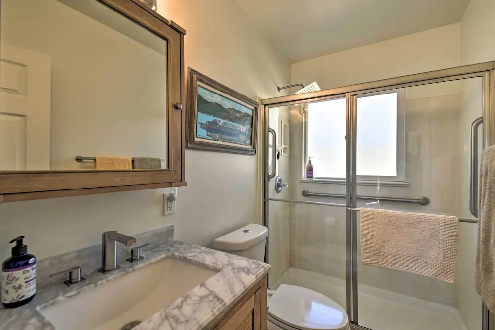 Pet-friendly Phoenix Home: Breezeway & Fenced Yard