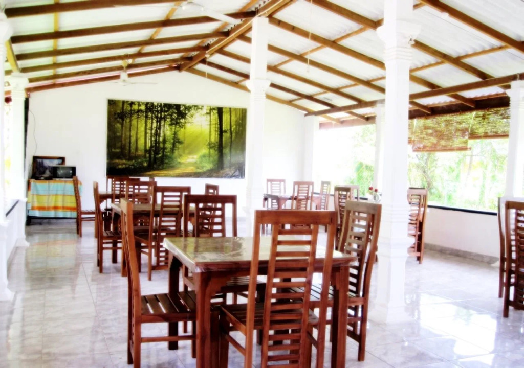 Indeevarie Hotel