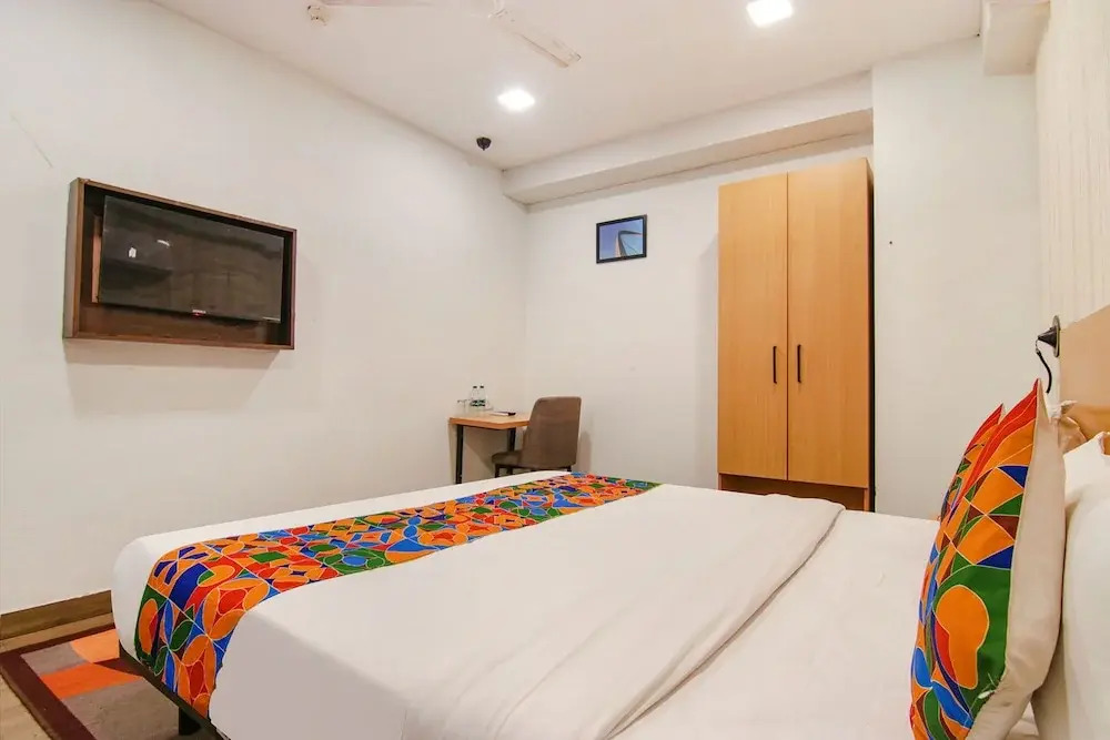 FabHotel Moro Rohini Sector 11