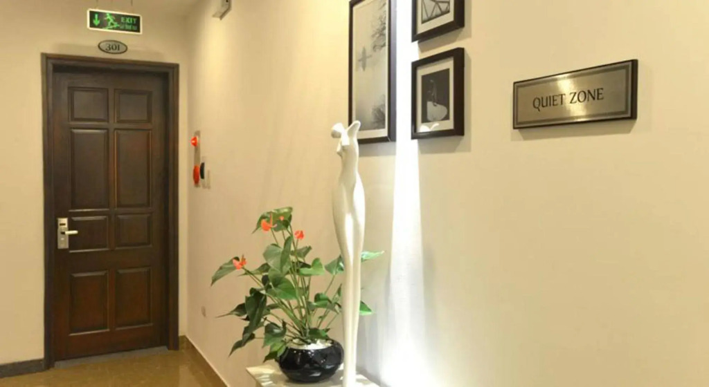 Hanoi Glance Hotel