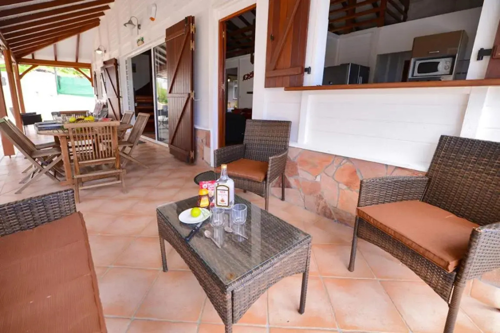 Villa créole et bien etre exclusif avec piscine et jacuzzi privé