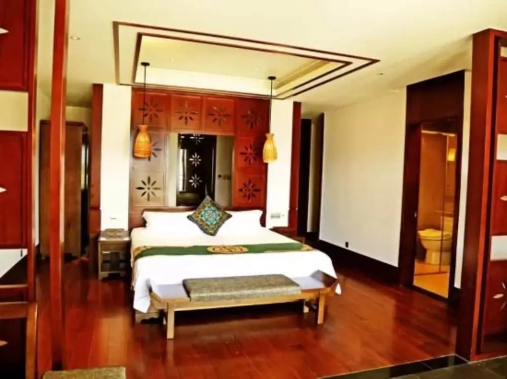 High Mountain Resort Deqin
