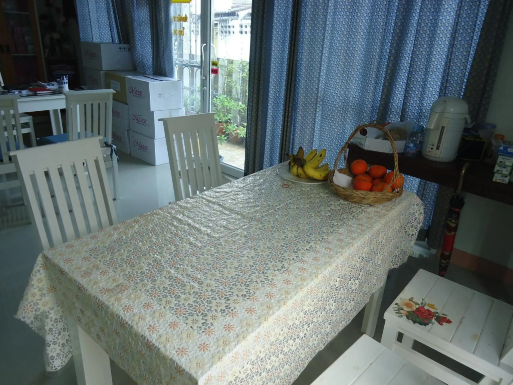 Sorn Waree Home place