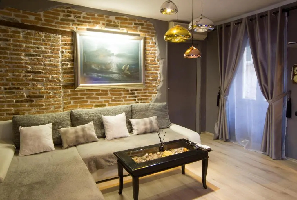 Old Town Art Apartment