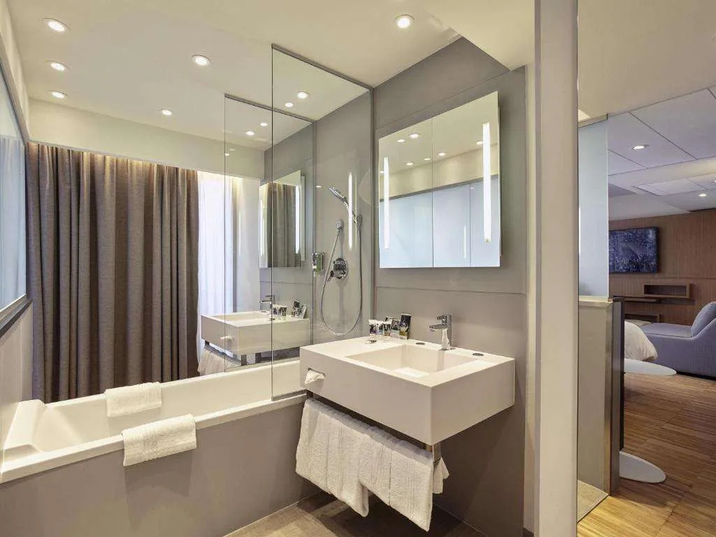 Mercure Paris Arc de Triomphe Etoile