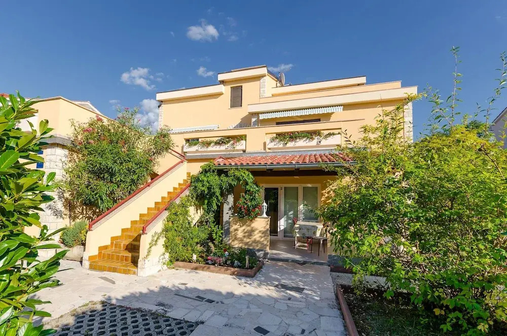 Apartments Ante