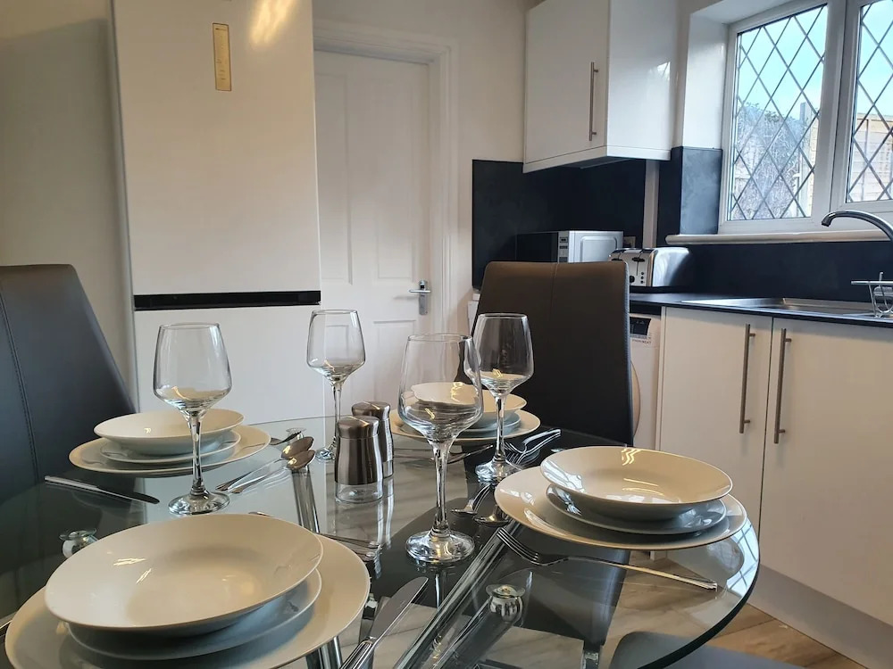 Stylish Modern House in Leamington Spa
