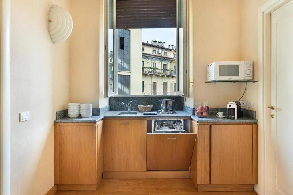 Dynasty Suites Downtown Apartments