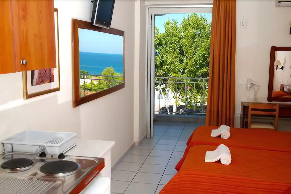 Captains Hotel