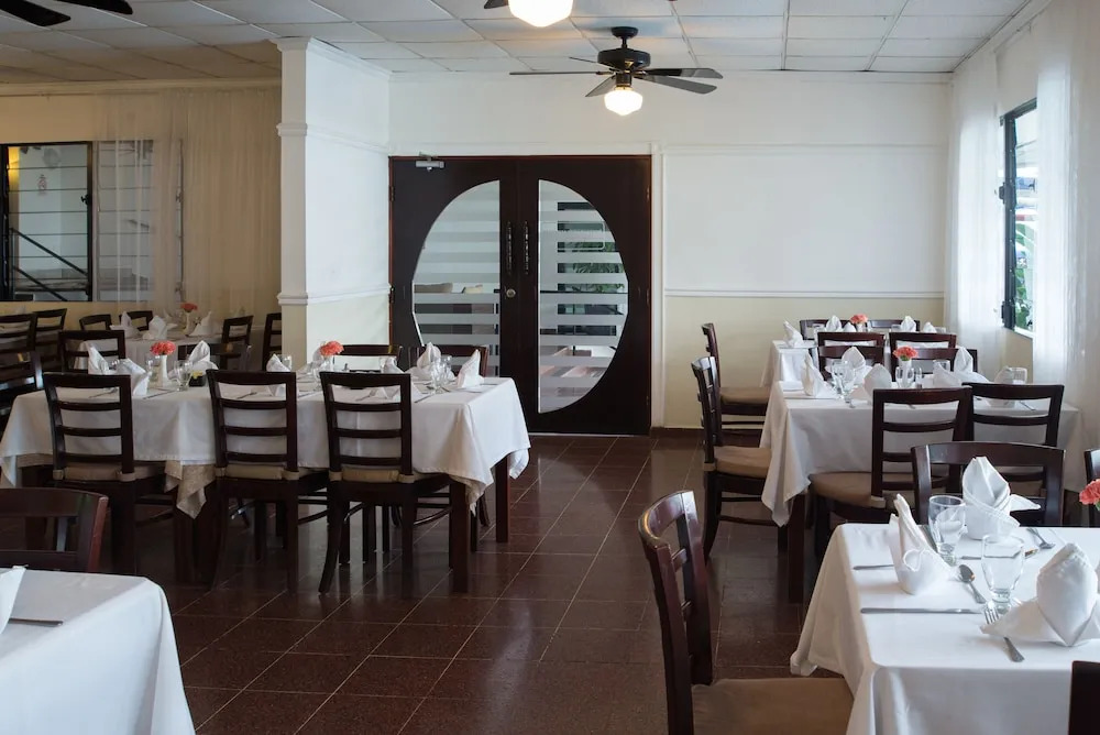 Hotel Versalles