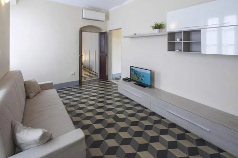 Apartment in Lerici With Garden