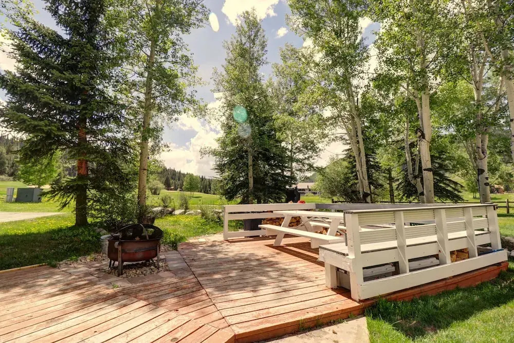 Wh102 Wheeler House 2 Bedroom Condo by RedAwning