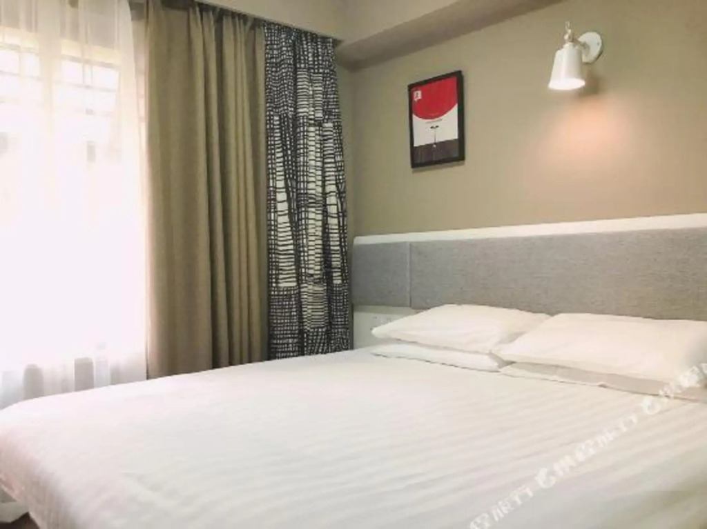 Pebble Motel (Shanghai   Jinqiao Metro YanggaoRoad)